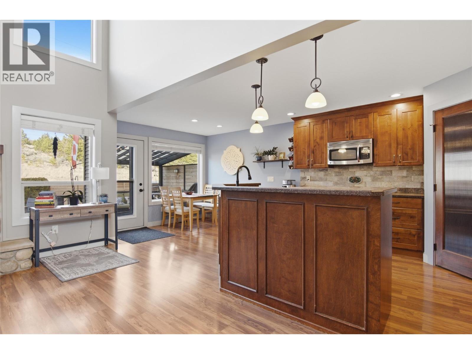 1225 Copperhead Drive, Kamloops, British Columbia  V2E 0A1 - Photo 3 - 10377905