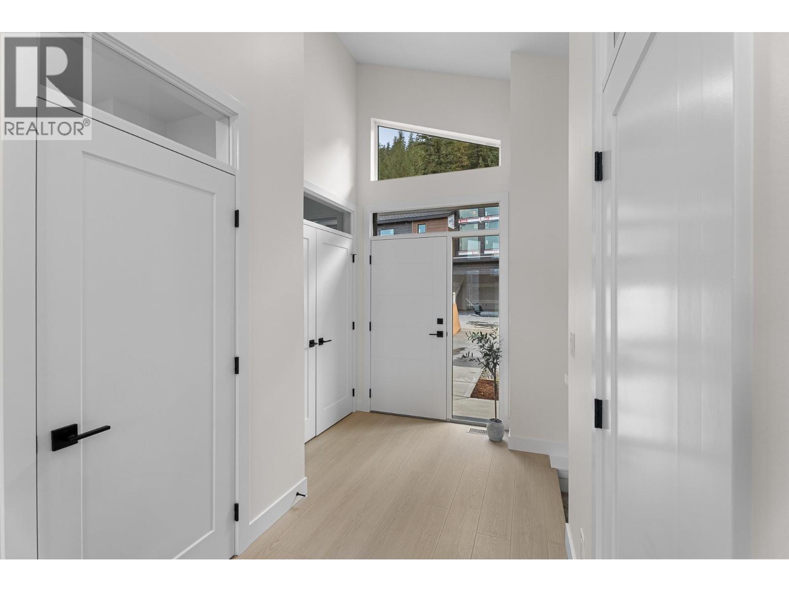 2400 Coldwater Drive Unit# 137, Kamloops, British Columbia  V2E 0E9 - Photo 2 - 10377774