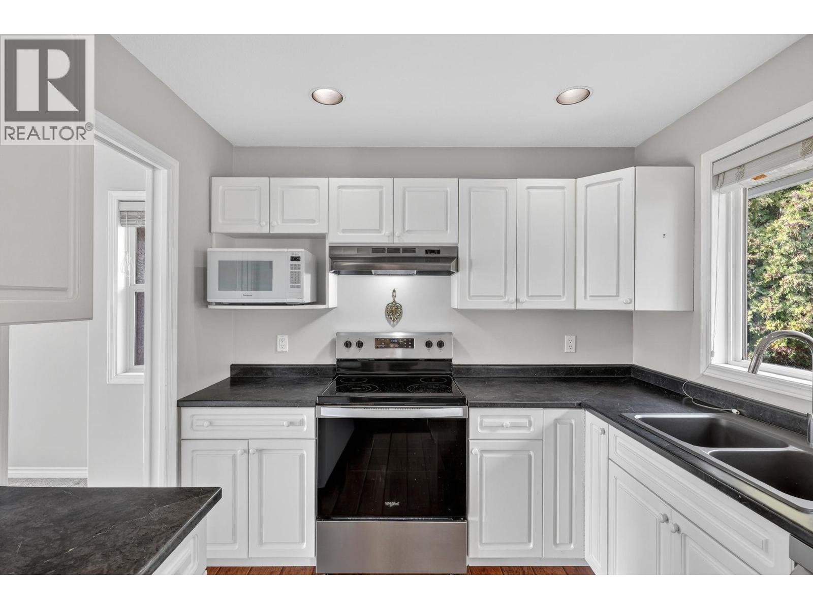 2664 Wild Horse Drive, West Kelowna, British Columbia  V4T 2K8 - Photo 11 - 10377942