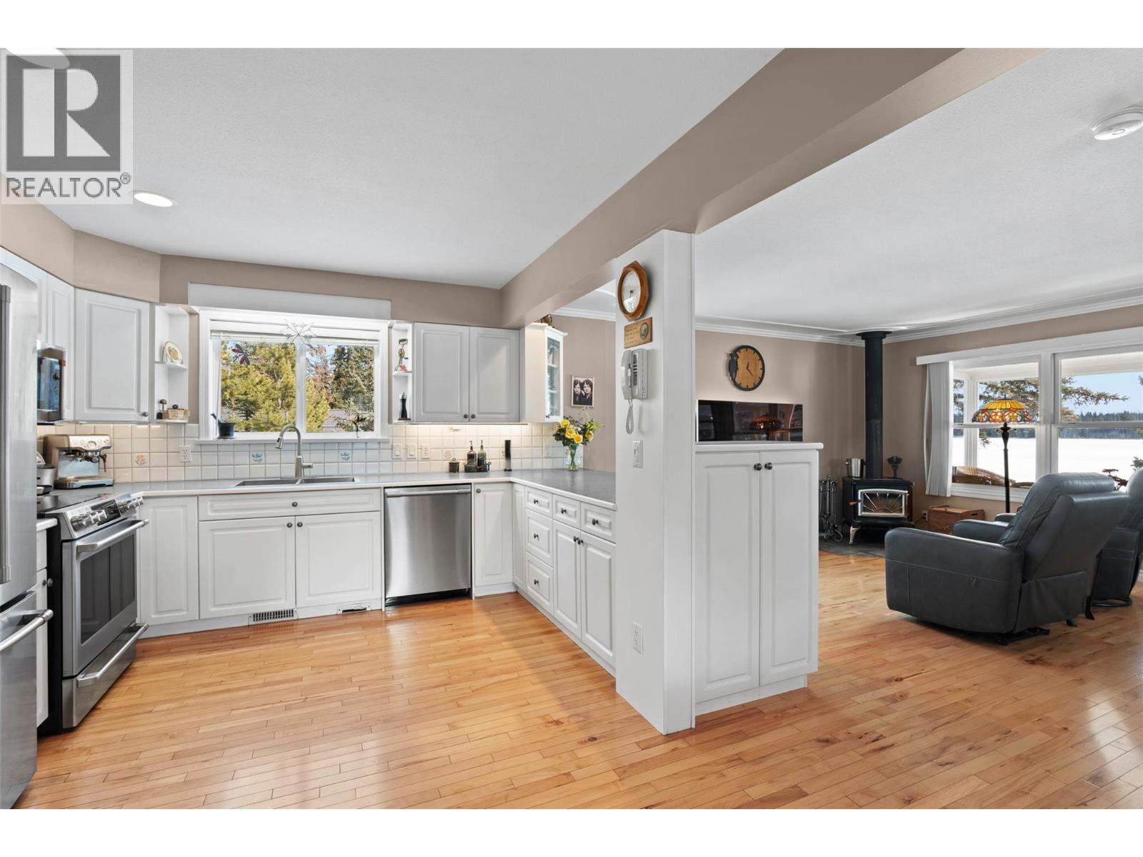 3861 Water/3848 Rainbow Dr Street, Kamloops, British Columbia  V1S 1Y8 - Photo 15 - 10377906