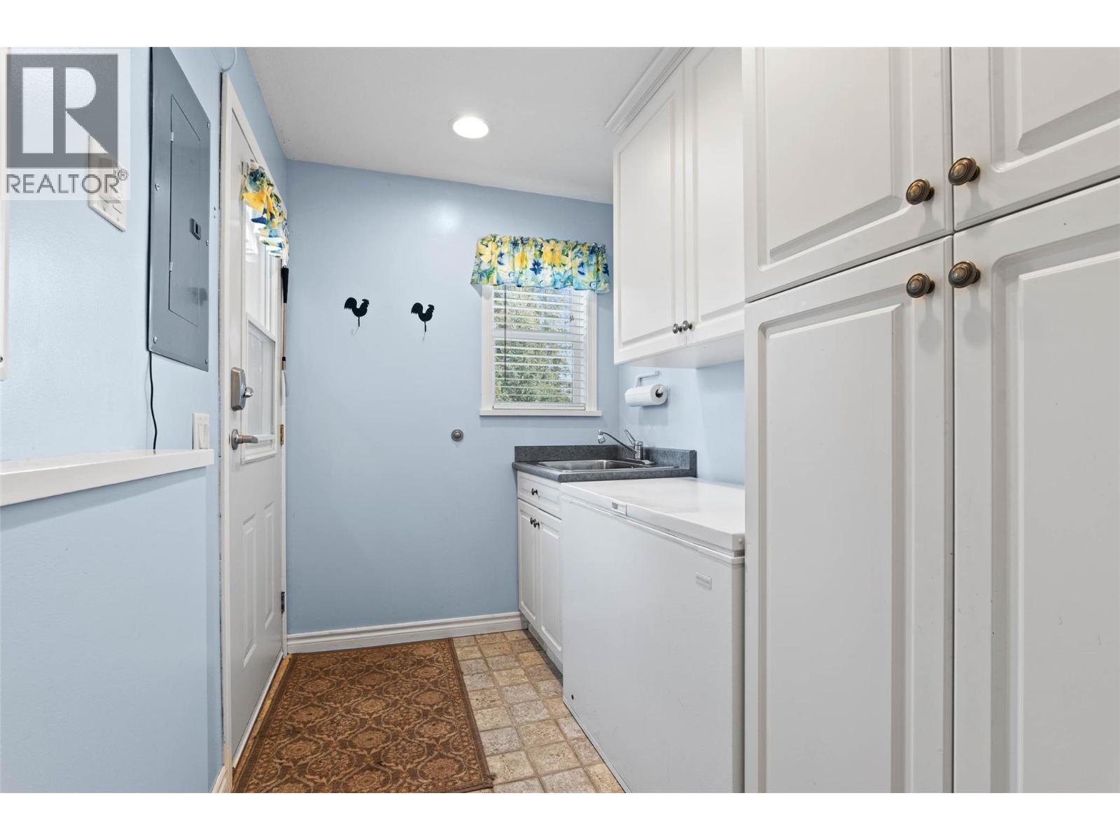 3861 Water/3848 Rainbow Dr Street, Kamloops, British Columbia  V1S 1Y8 - Photo 30 - 10377906