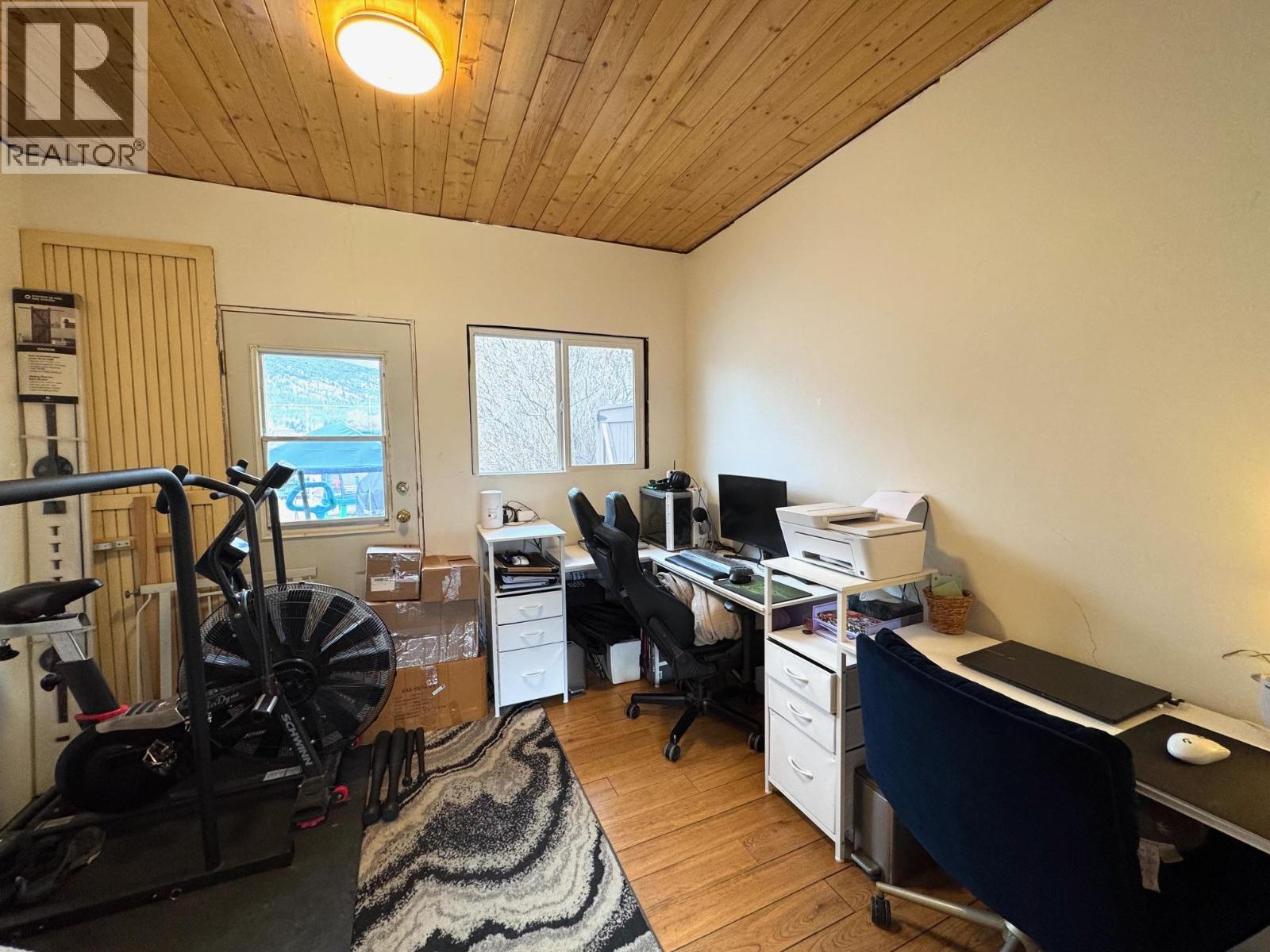 1963 Granite Avenue, Merritt, British Columbia  V1K 1B8 - Photo 10 - 10377807