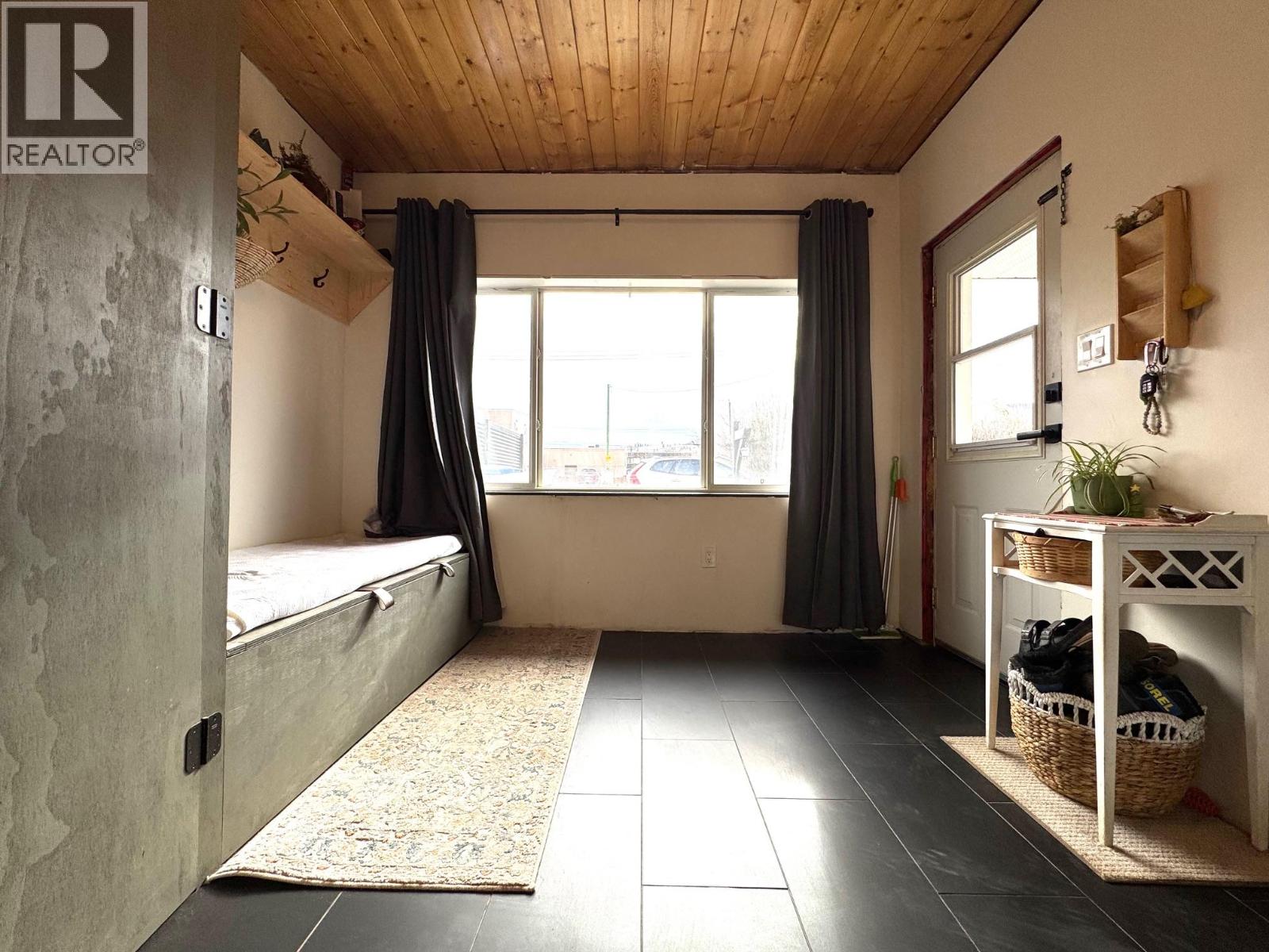 1963 Granite Avenue, Merritt, British Columbia  V1K 1B8 - Photo 11 - 10377807