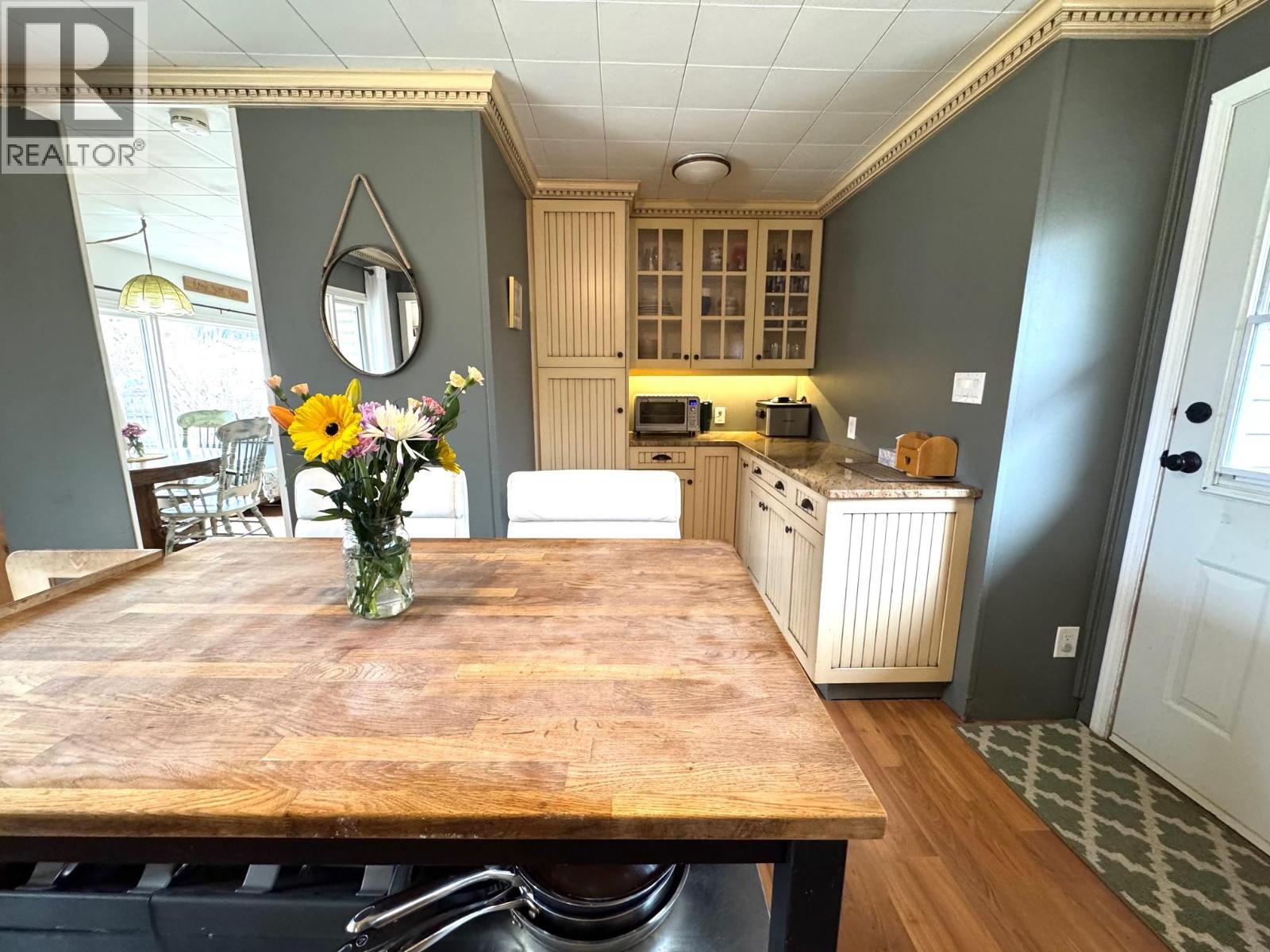 1963 Granite Avenue, Merritt, British Columbia  V1K 1B8 - Photo 5 - 10377807