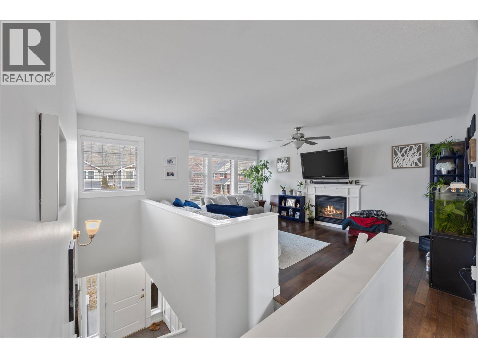 2655 Rosewood Avenue, Kamloops, British Columbia  V2B 0C4 - Photo 4 - 10377503