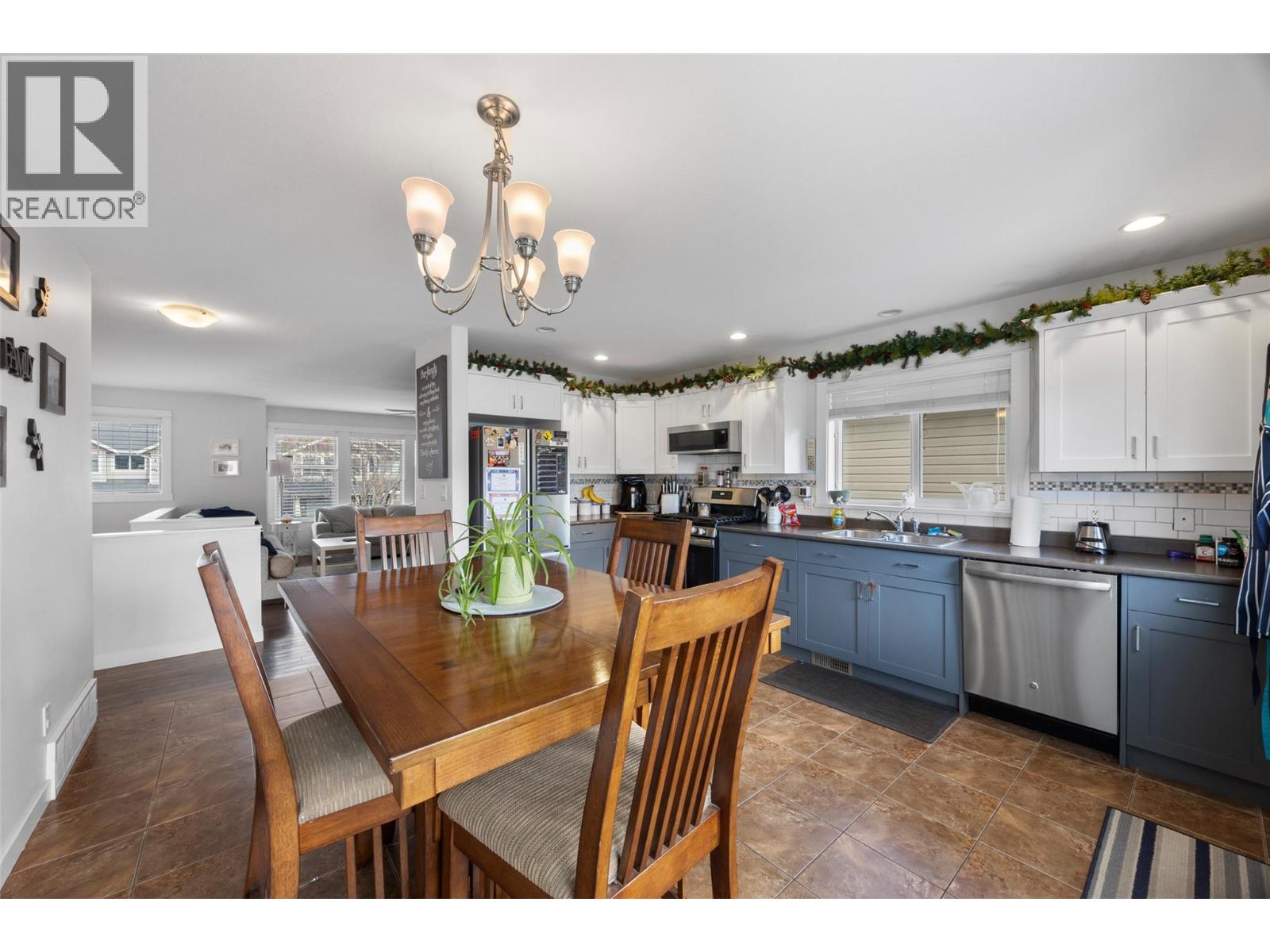 2655 Rosewood Avenue, Kamloops, British Columbia  V2B 0C4 - Photo 8 - 10377503