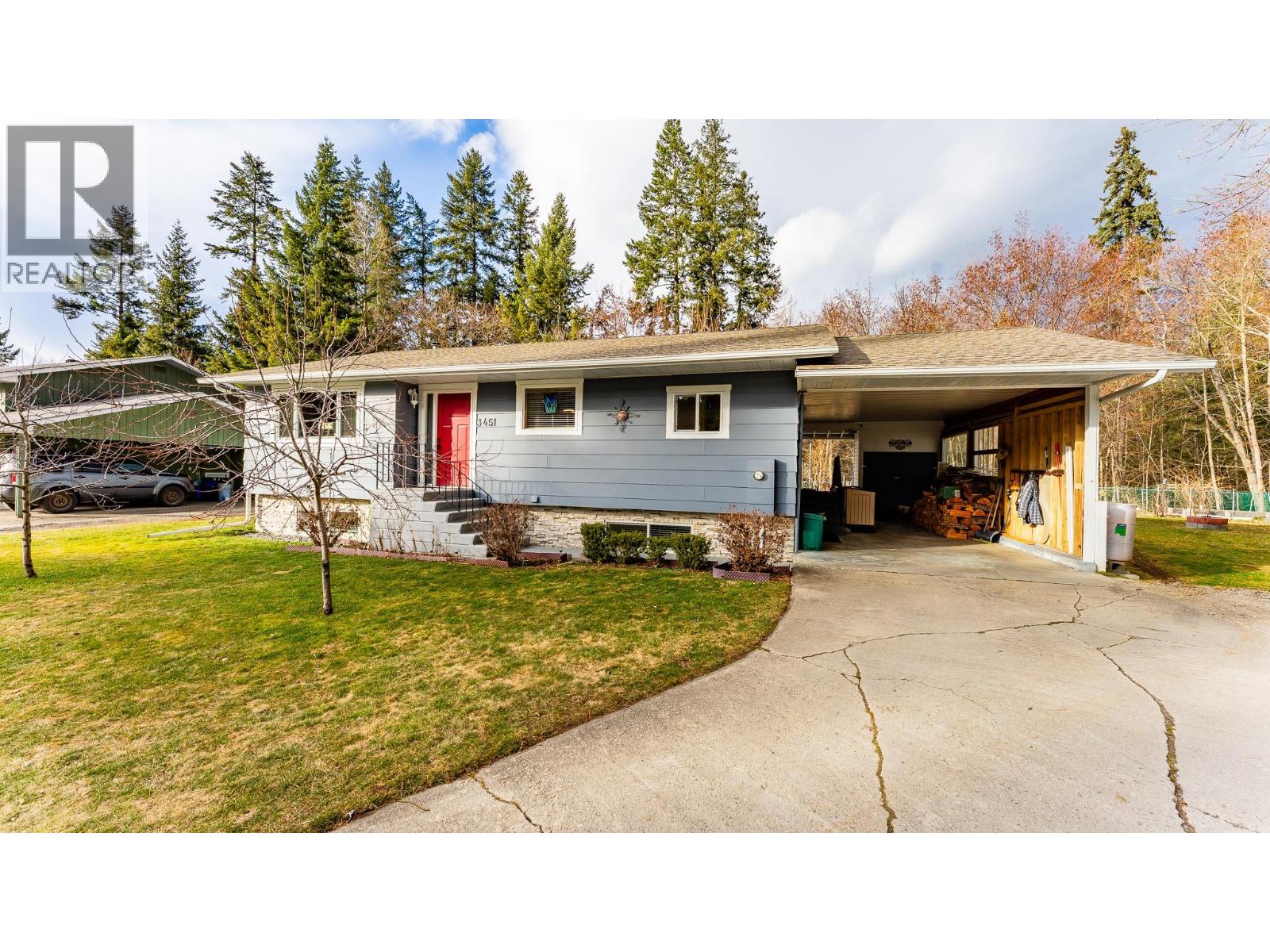 3451 7 Avenue Se, Salmon Arm, British Columbia  V1E 2C4 - Photo 1 - 10377936