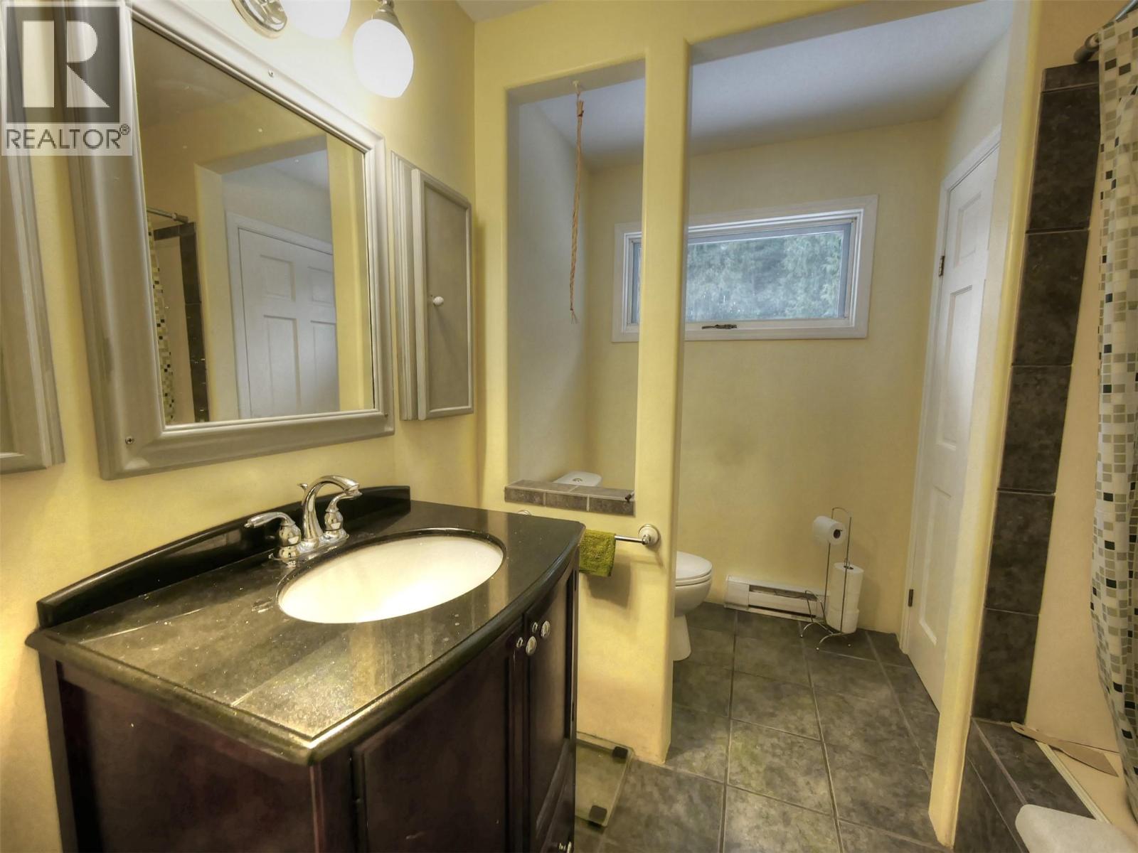 120 Burton Cross Road, Burton, British Columbia  V0G 1R0 - Photo 10 - 10377925