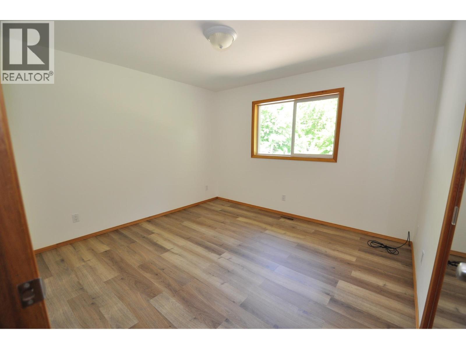 8917 Meadow Street, Balfour, British Columbia  V0G 1C0 - Photo 21 - 10377978