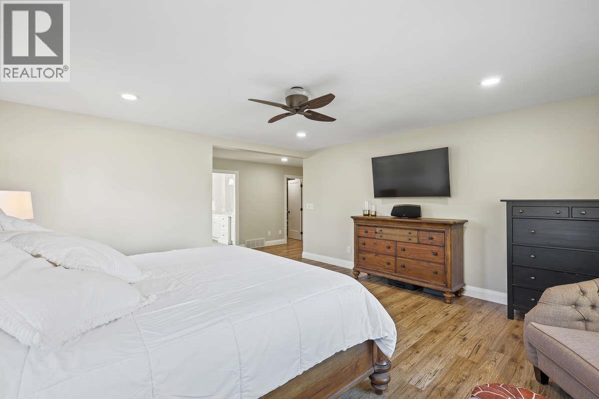 945 Simms Road, Kamloops, British Columbia  V0E 2A0 - Photo 52 - 10377979