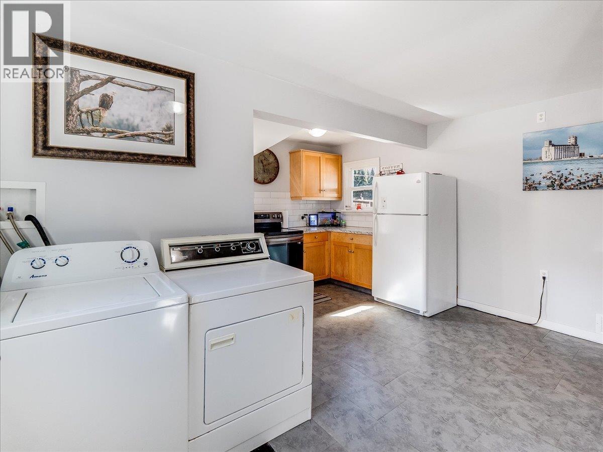 530 Turner Street, Warfield, British Columbia  V1R 2K2 - Photo 12 - 10377887