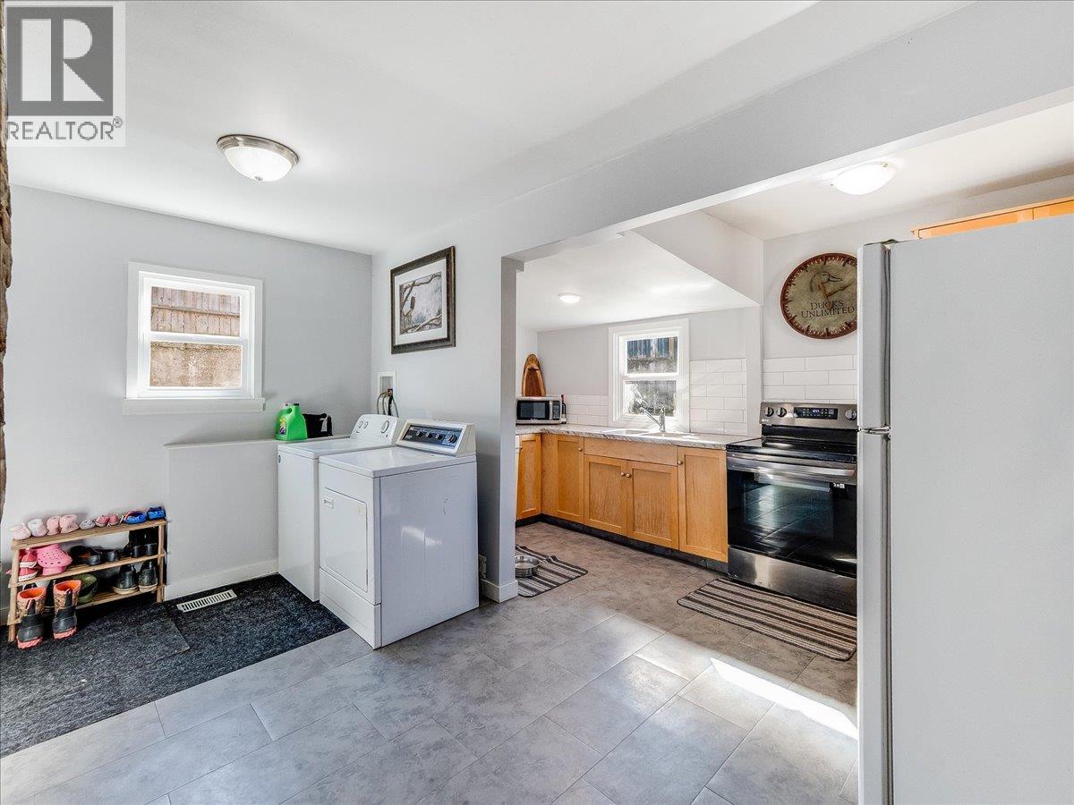 530 Turner Street, Warfield, British Columbia  V1R 2K2 - Photo 14 - 10377887