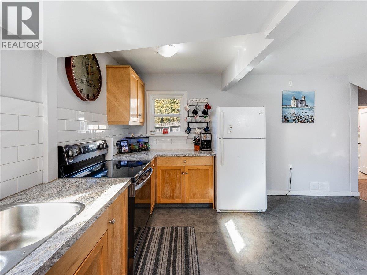 530 Turner Street, Warfield, British Columbia  V1R 2K2 - Photo 15 - 10377887