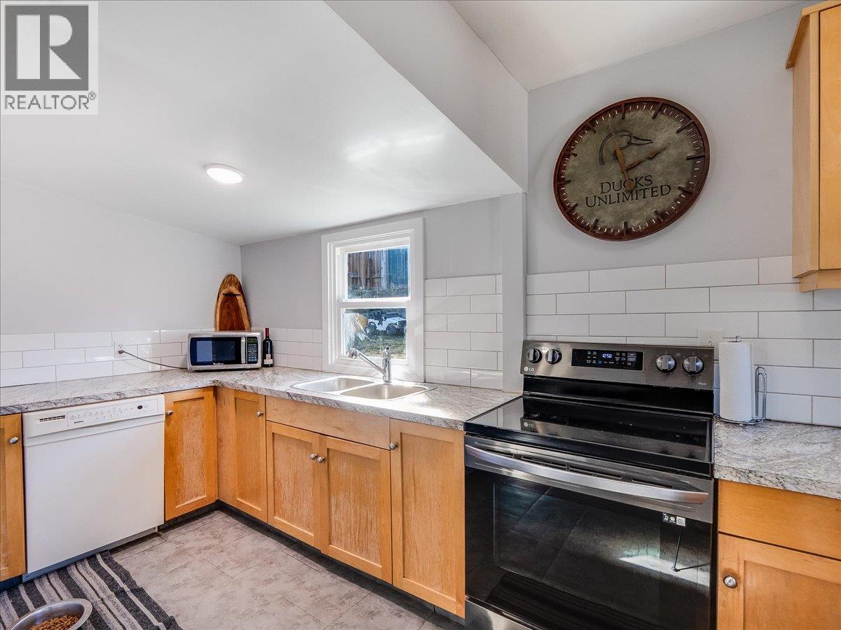 530 Turner Street, Warfield, British Columbia  V1R 2K2 - Photo 16 - 10377887