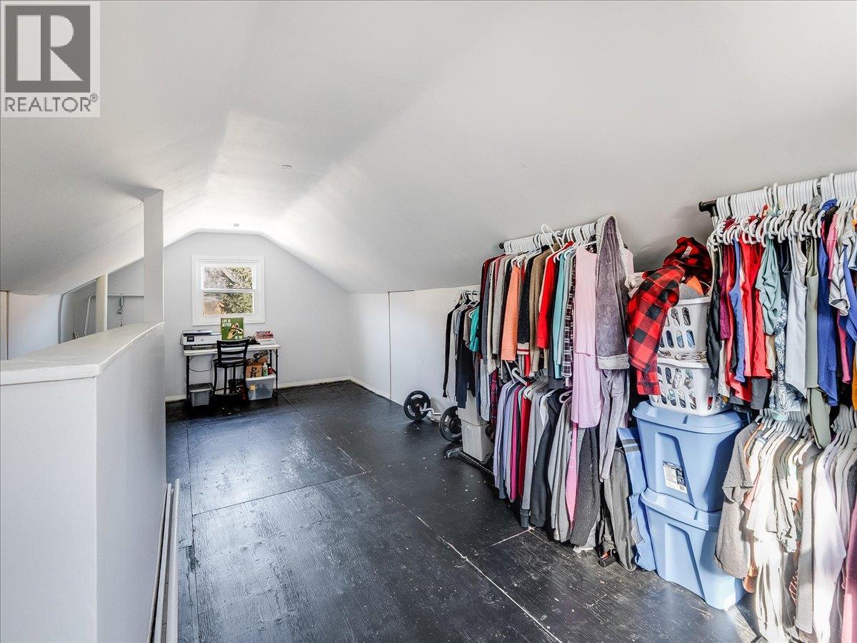 530 Turner Street, Warfield, British Columbia  V1R 2K2 - Photo 36 - 10377887