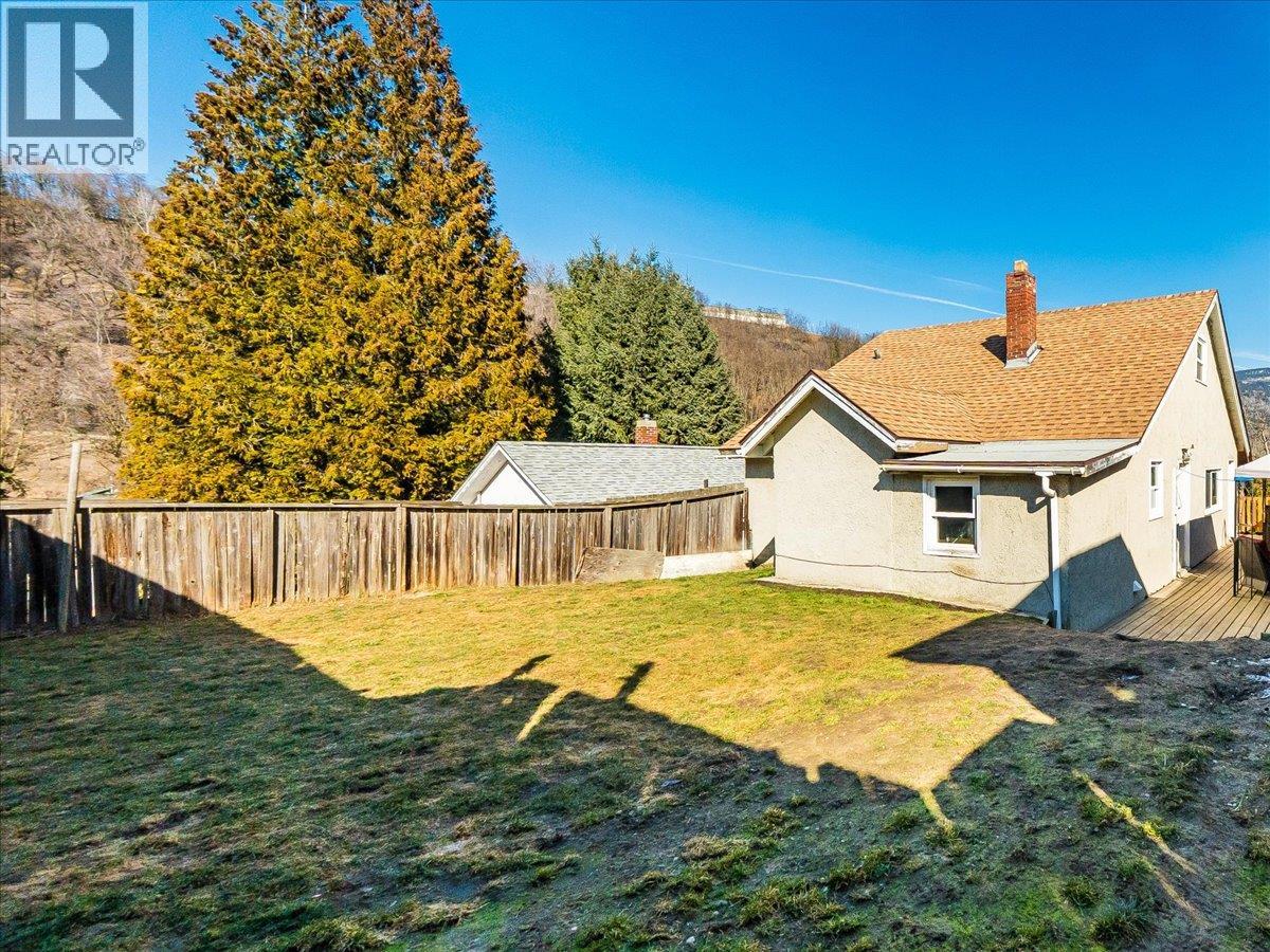 530 Turner Street, Warfield, British Columbia  V1R 2K2 - Photo 38 - 10377887