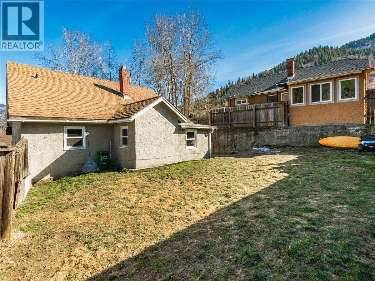 530 Turner Street, Warfield, British Columbia  V1R 2K2 - Photo 39 - 10377887