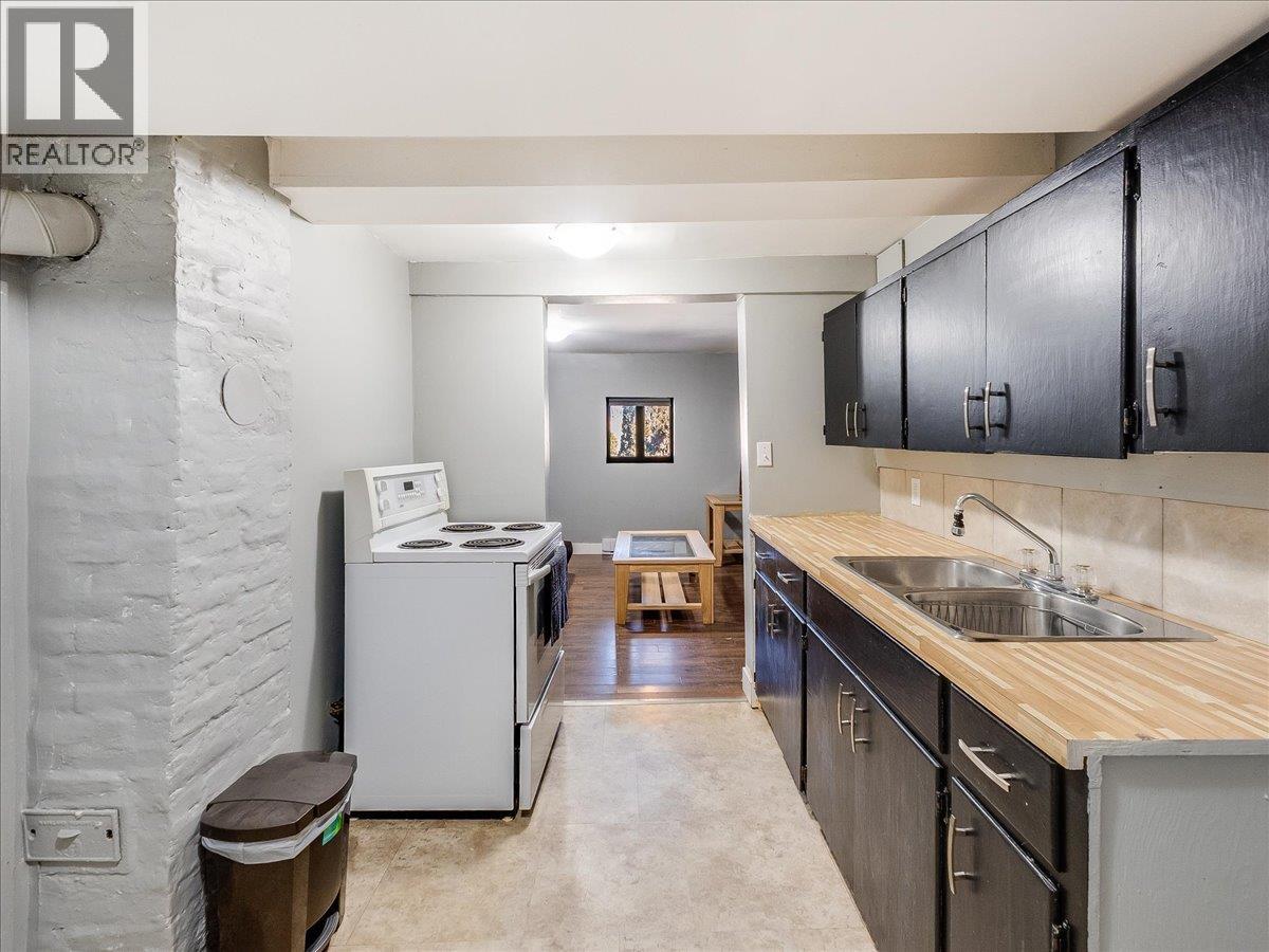 530 Turner Street, Warfield, British Columbia  V1R 2K2 - Photo 51 - 10377887