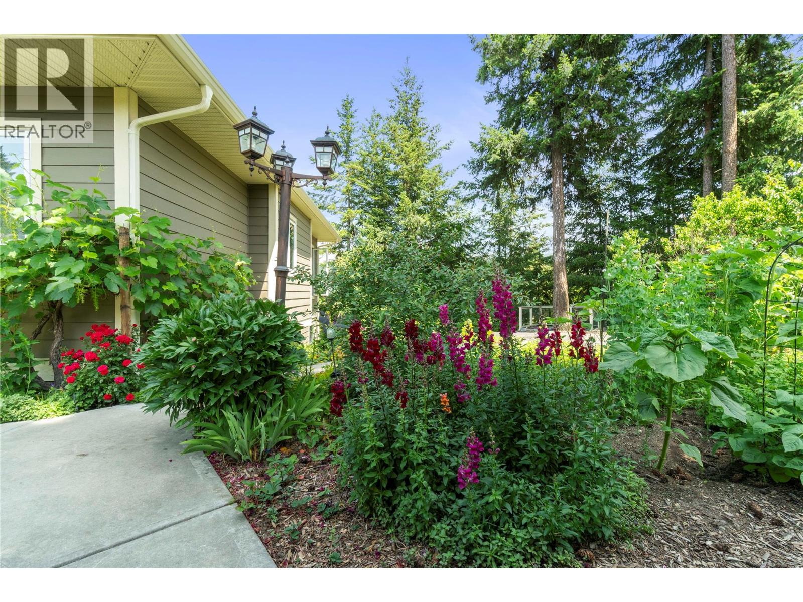 2396 Terrace Place, Blind Bay, British Columbia  V0E 1H2 - Photo 6 - 10377788