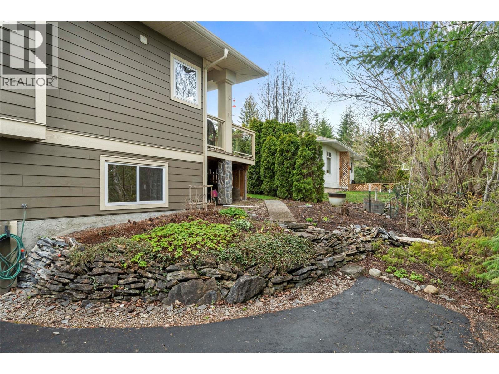 2396 Terrace Place, Blind Bay, British Columbia  V0E 1H2 - Photo 70 - 10377788