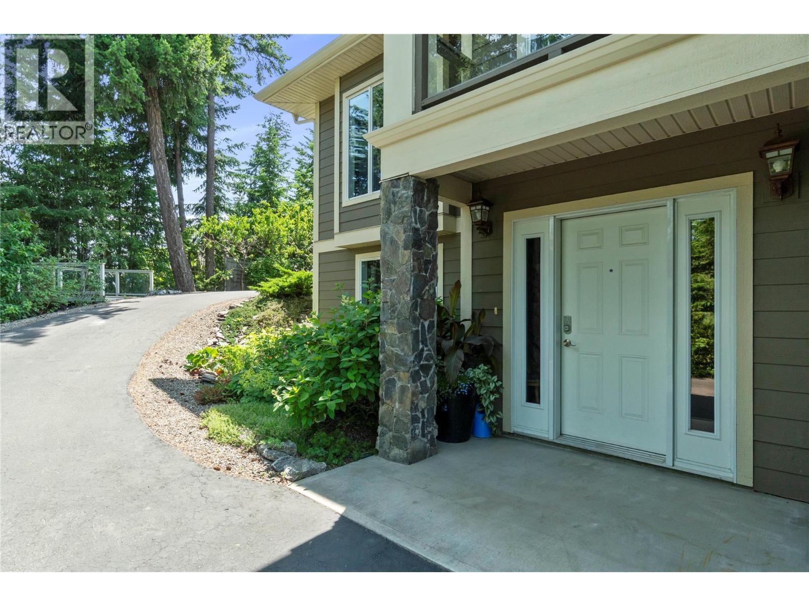 2396 Terrace Place, Blind Bay, British Columbia  V0E 1H2 - Photo 8 - 10377788