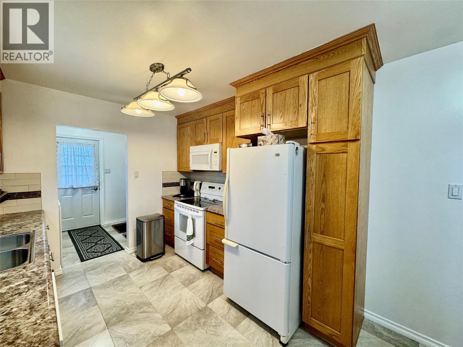 11112 14a Street, Dawson Creek, British Columbia  V1G 3Y7 - Photo 11 - 10378011