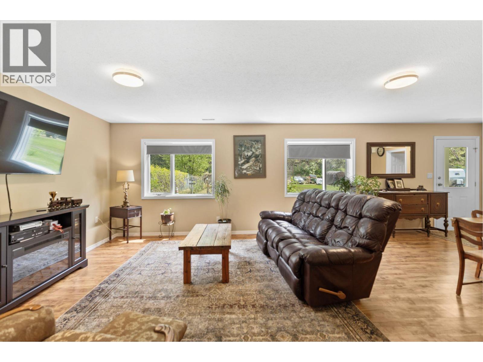 4728 Birch Lane Ne, Barriere, British Columbia  V0E 1E0 - Photo 9 - 10377931