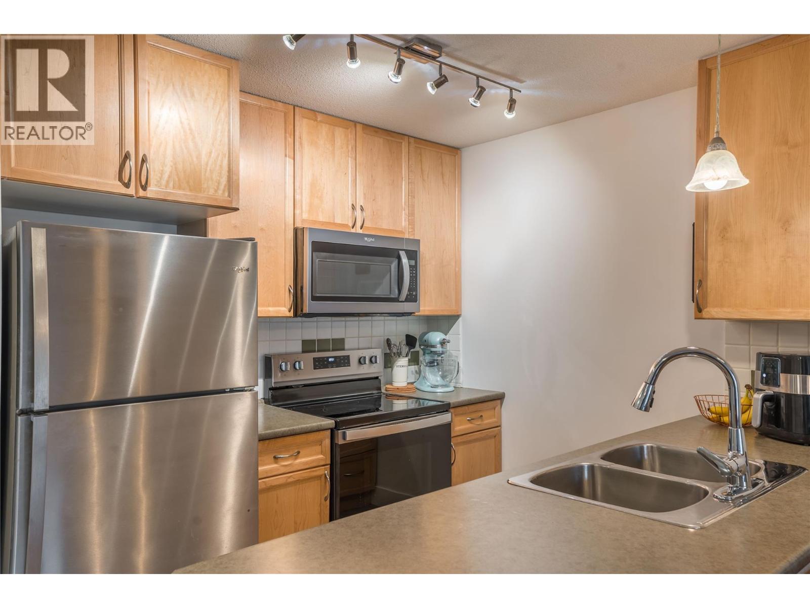 256 Hastings Avenue Unit# 111, Penticton, British Columbia  V2A 2V6 - Photo 4 - 10377991
