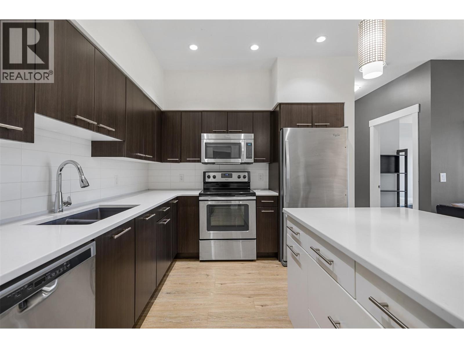 985 Academy Way Unit# 104, Kelowna, British Columbia  V1V 3C8 - Photo 2 - 10377987