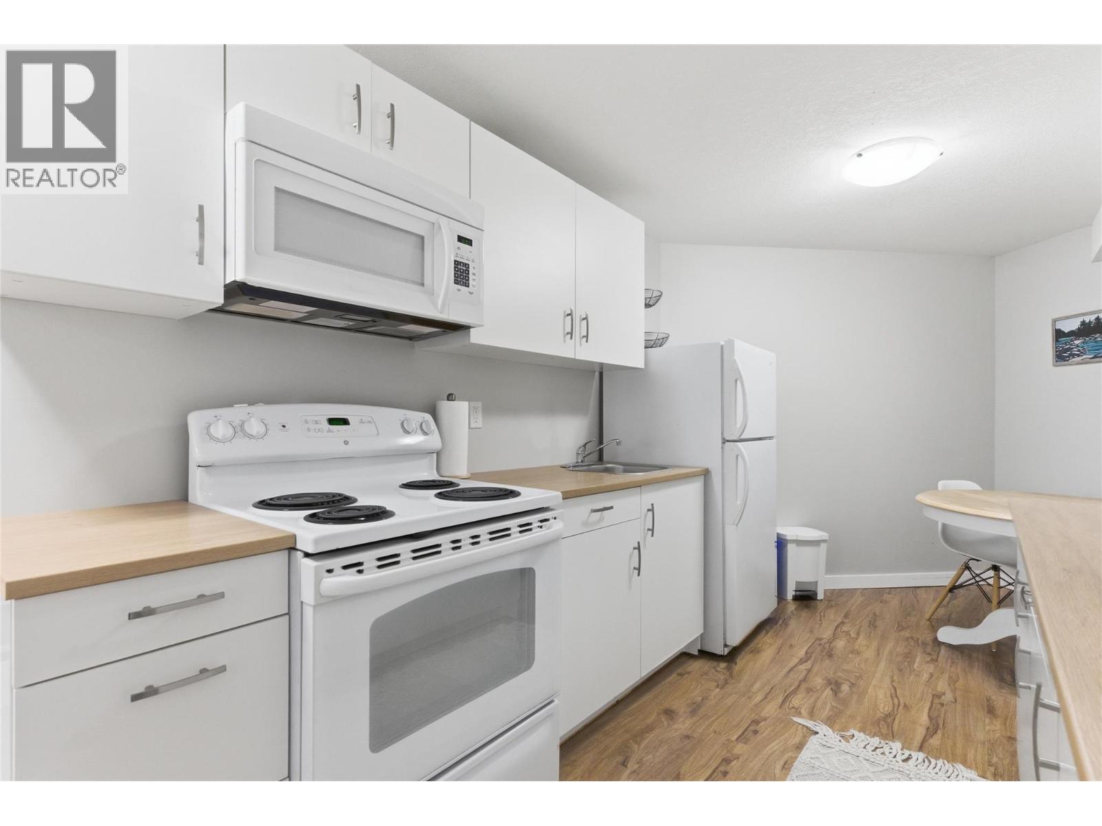 910 Heatherton Court, Kamloops, British Columbia  V1S 1P9 - Photo 33 - 10377696