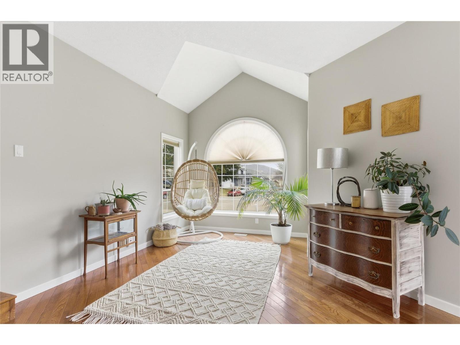 910 Heatherton Court, Kamloops, British Columbia  V1S 1P9 - Photo 4 - 10377696