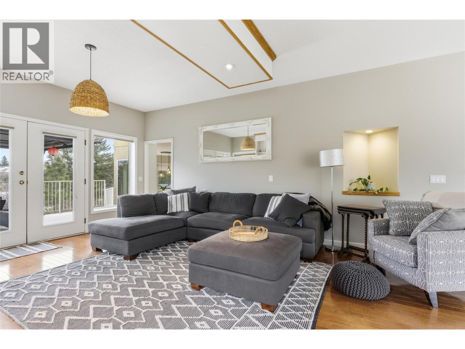 910 Heatherton Court, Kamloops, British Columbia  V1S 1P9 - Photo 7 - 10377696