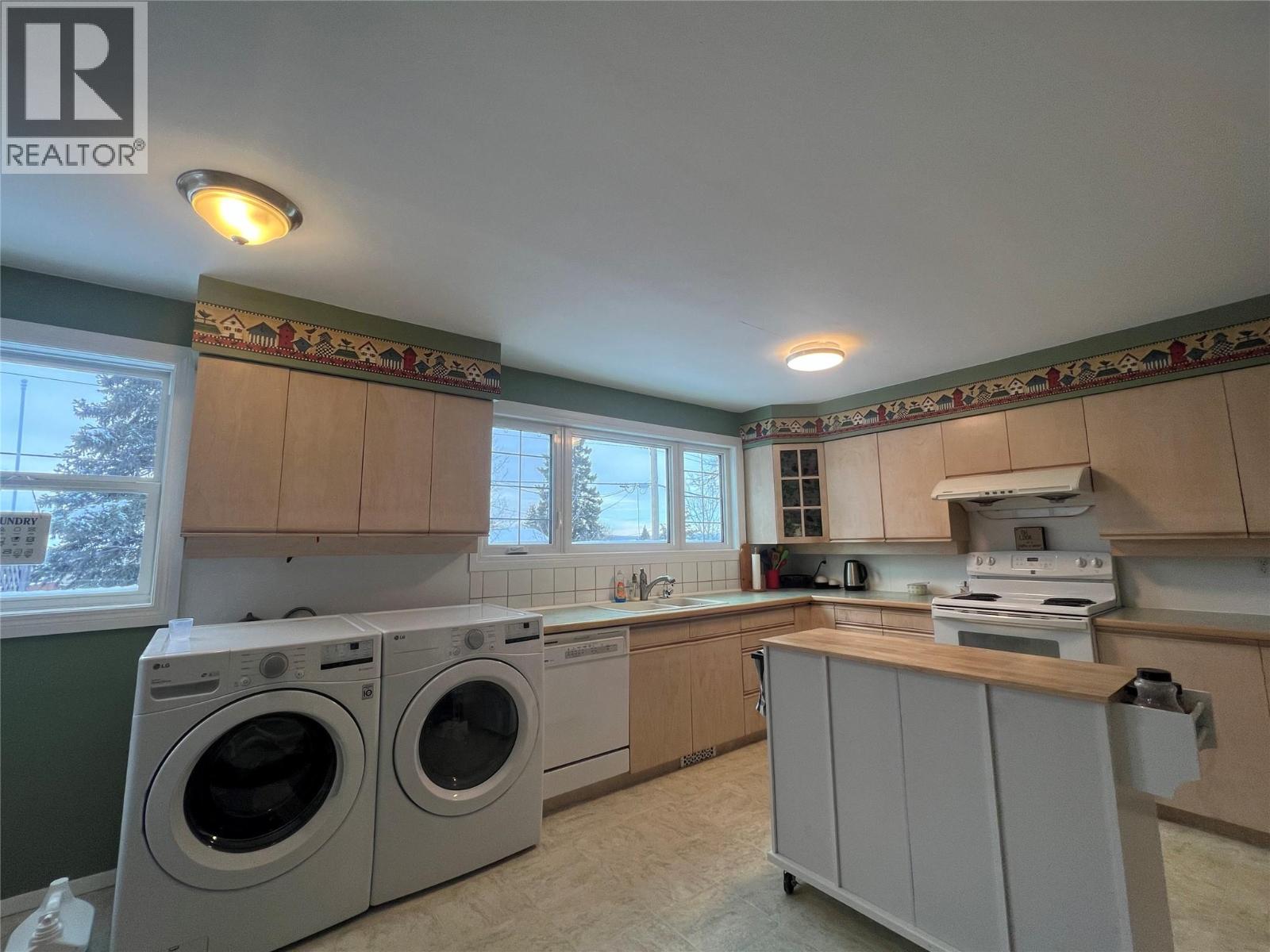 1713 90 Avenue, Dawson Creek, British Columbia  V1G 1A5 - Photo 8 - 10378024