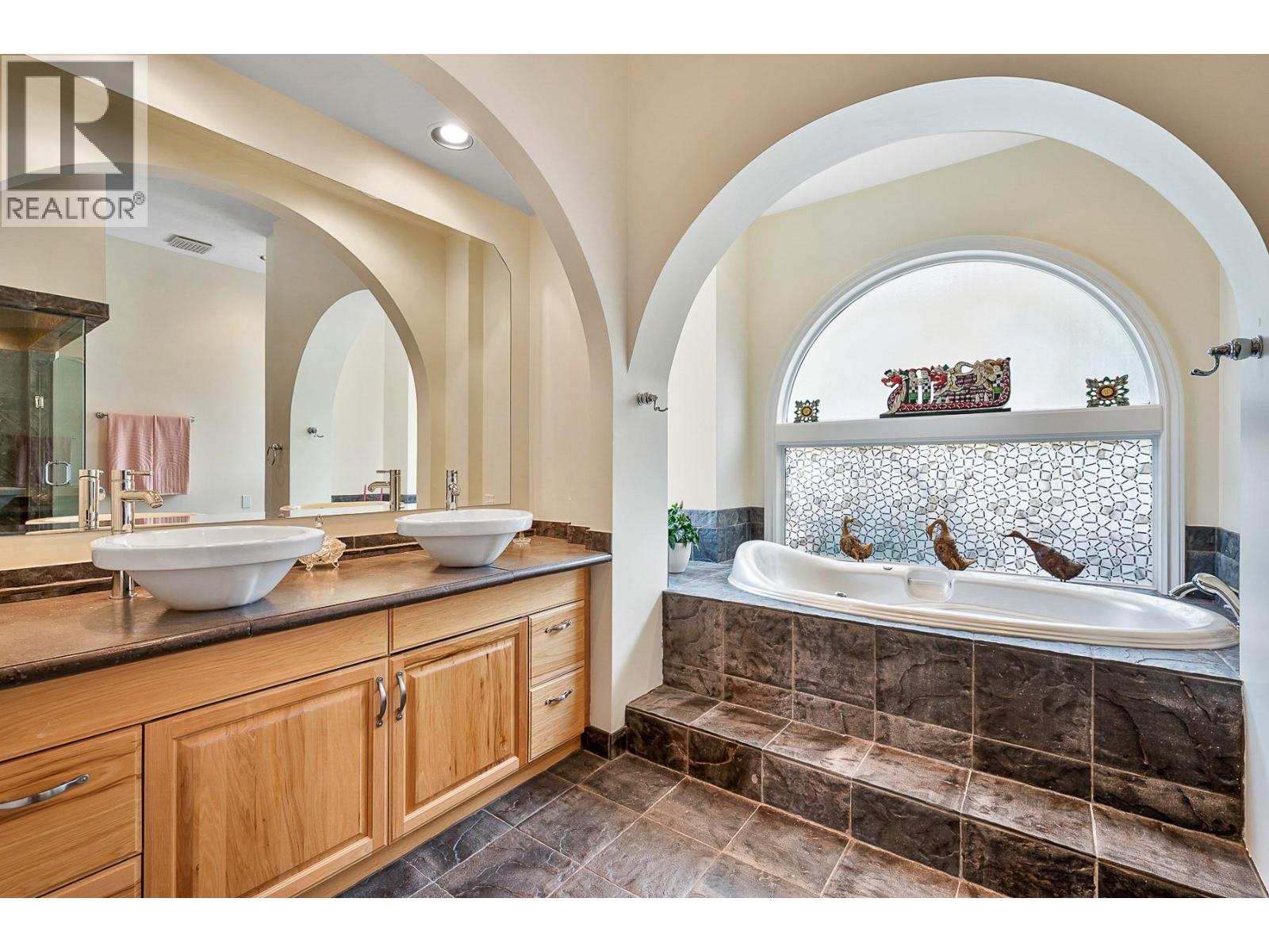 7178 Brent Road N, Peachland, British Columbia  V0H 1X0 - Photo 27 - 10377708