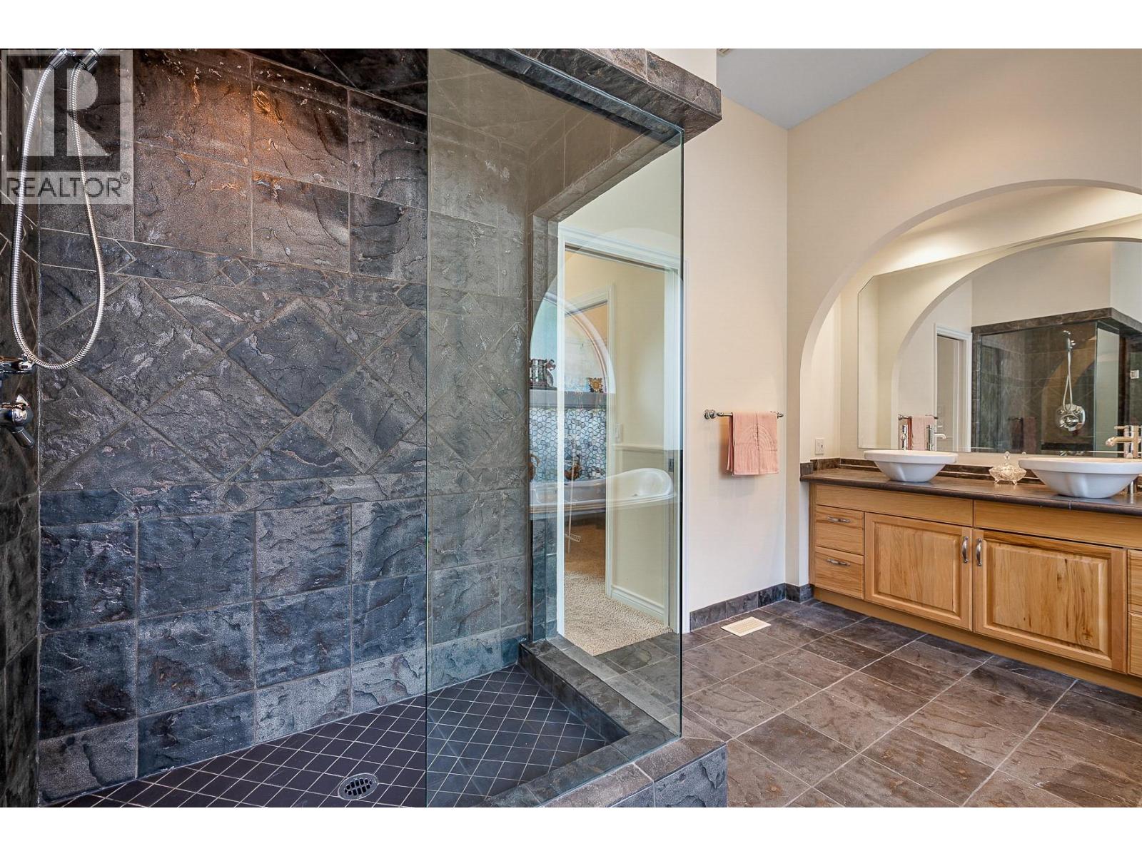 7178 Brent Road N, Peachland, British Columbia  V0H 1X0 - Photo 30 - 10377708