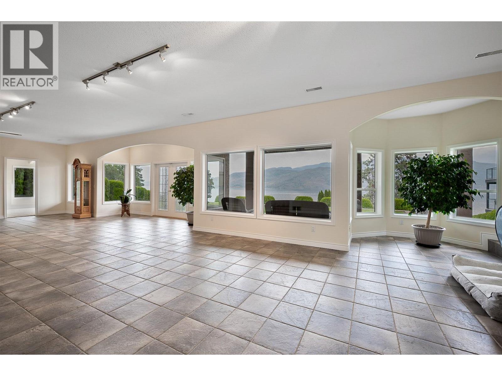 7178 Brent Road N, Peachland, British Columbia  V0H 1X0 - Photo 33 - 10377708