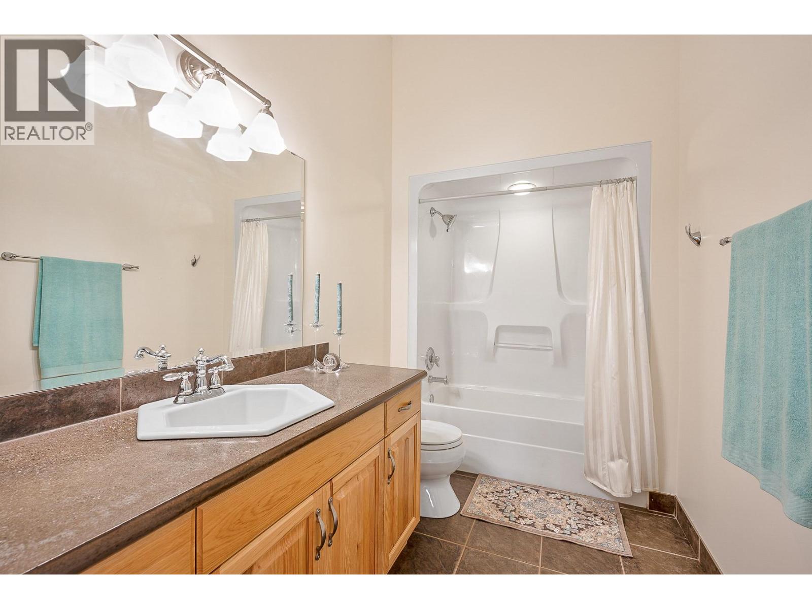 7178 Brent Road N, Peachland, British Columbia  V0H 1X0 - Photo 44 - 10377708