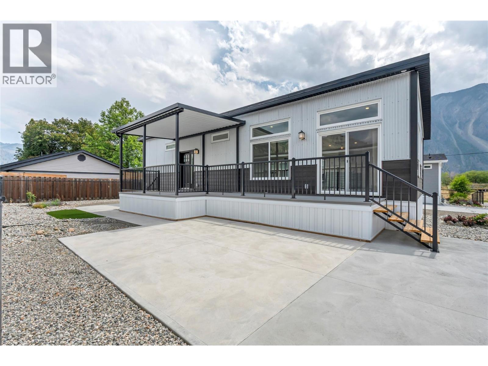 1118 Middle Bench Road Unit# 10, Keremeos, British Columbia  V0X 1N2 - Photo 1 - 10378022