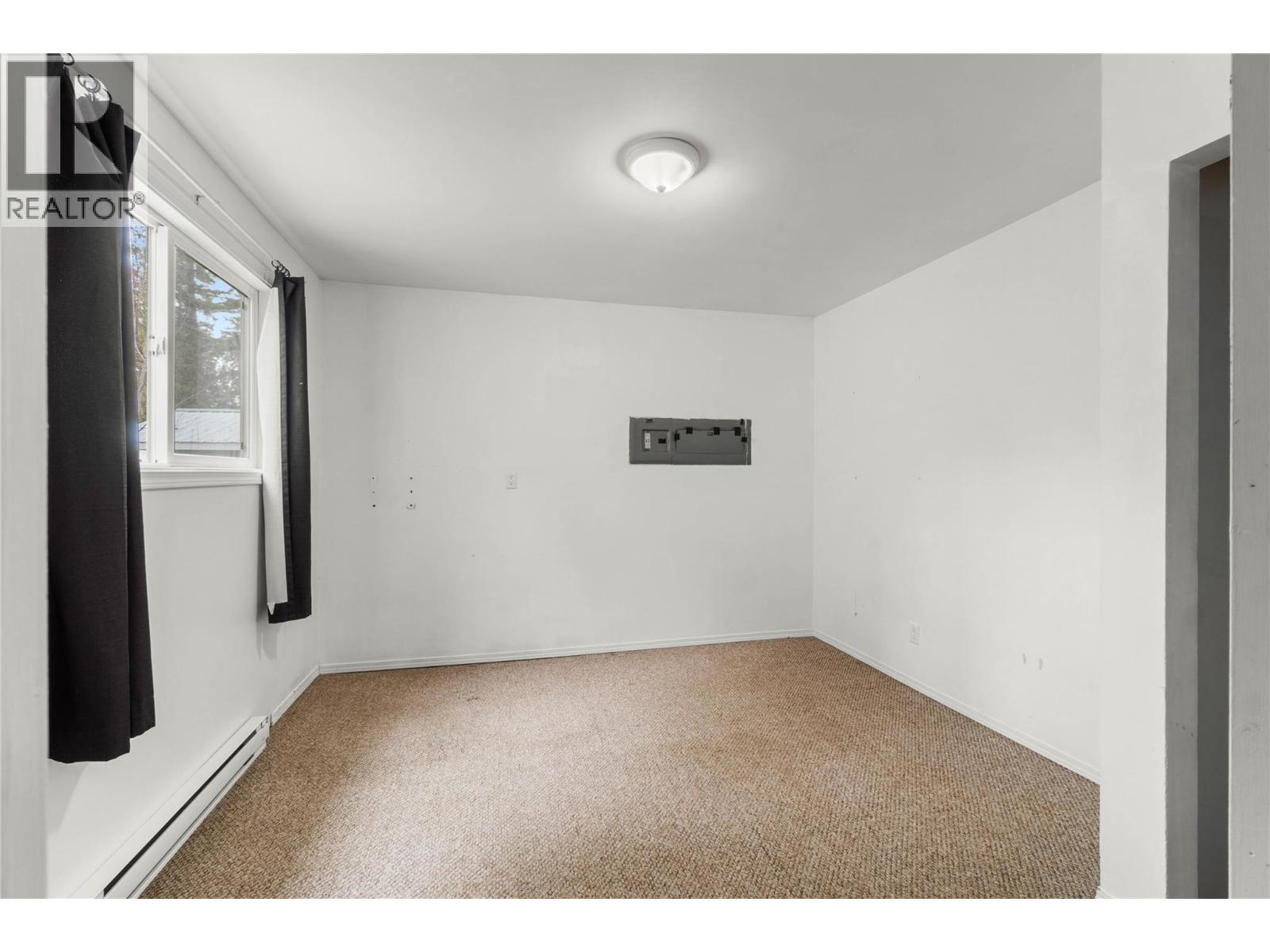 2805 Caen Road, Sorrento, British Columbia  V0E 2W0 - Photo 15 - 10374198