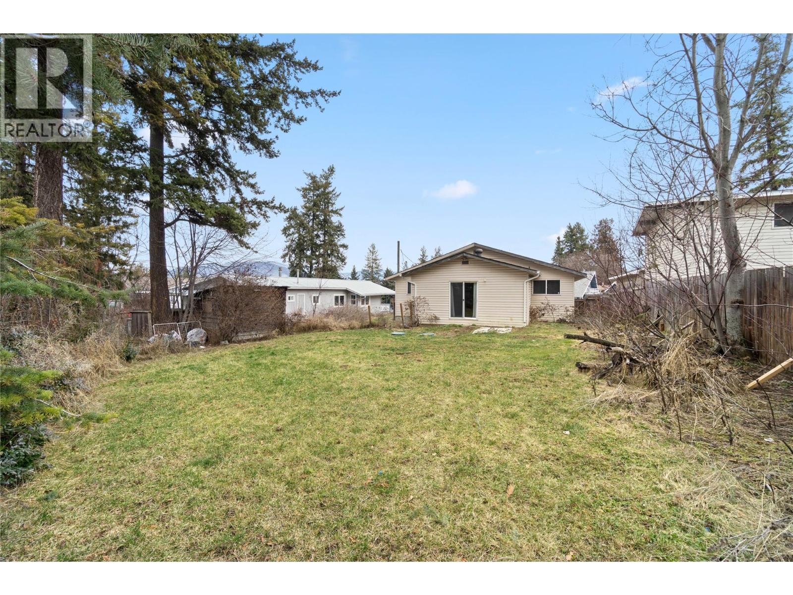 2805 Caen Road, Sorrento, British Columbia  V0E 2W0 - Photo 33 - 10374198