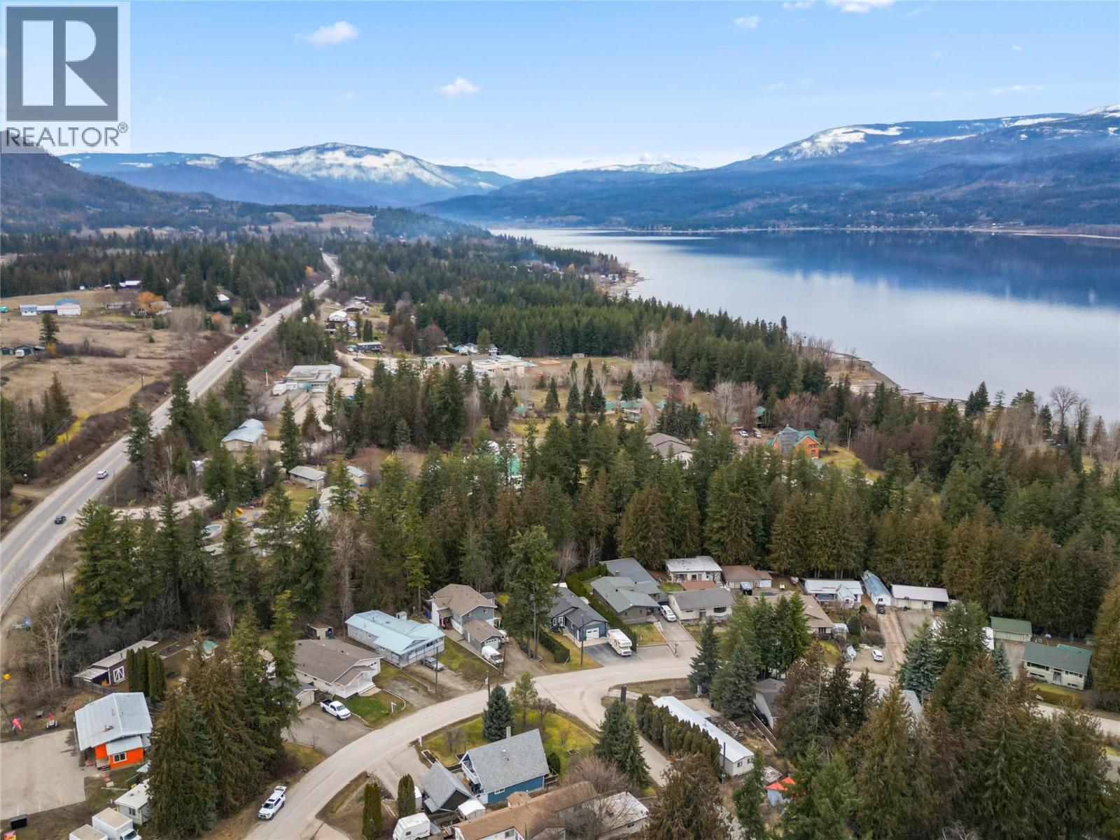 2805 Caen Road, Sorrento, British Columbia  V0E 2W0 - Photo 38 - 10374198