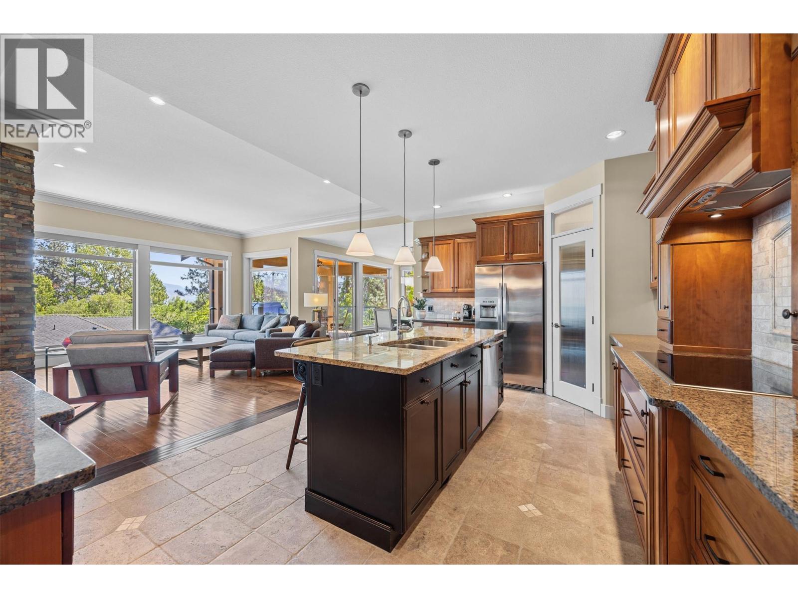 6482 Renfrew Court, Peachland, British Columbia  V0H 1X7 - Photo 14 - 10377977