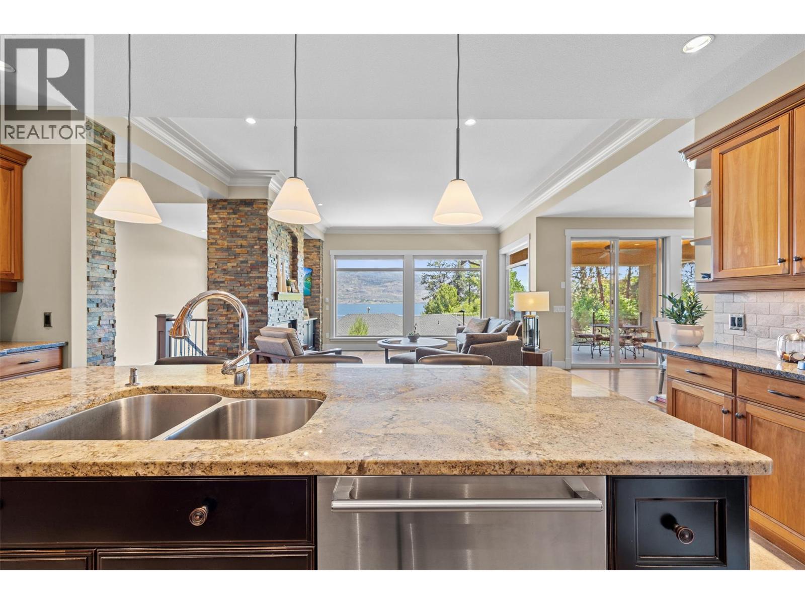 6482 Renfrew Court, Peachland, British Columbia  V0H 1X7 - Photo 15 - 10377977