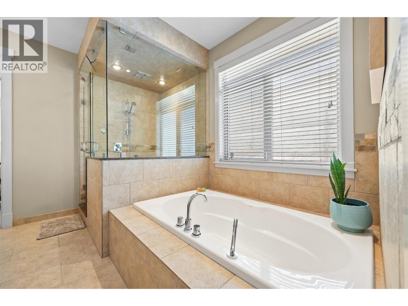 6482 Renfrew Court, Peachland, British Columbia  V0H 1X7 - Photo 26 - 10377977