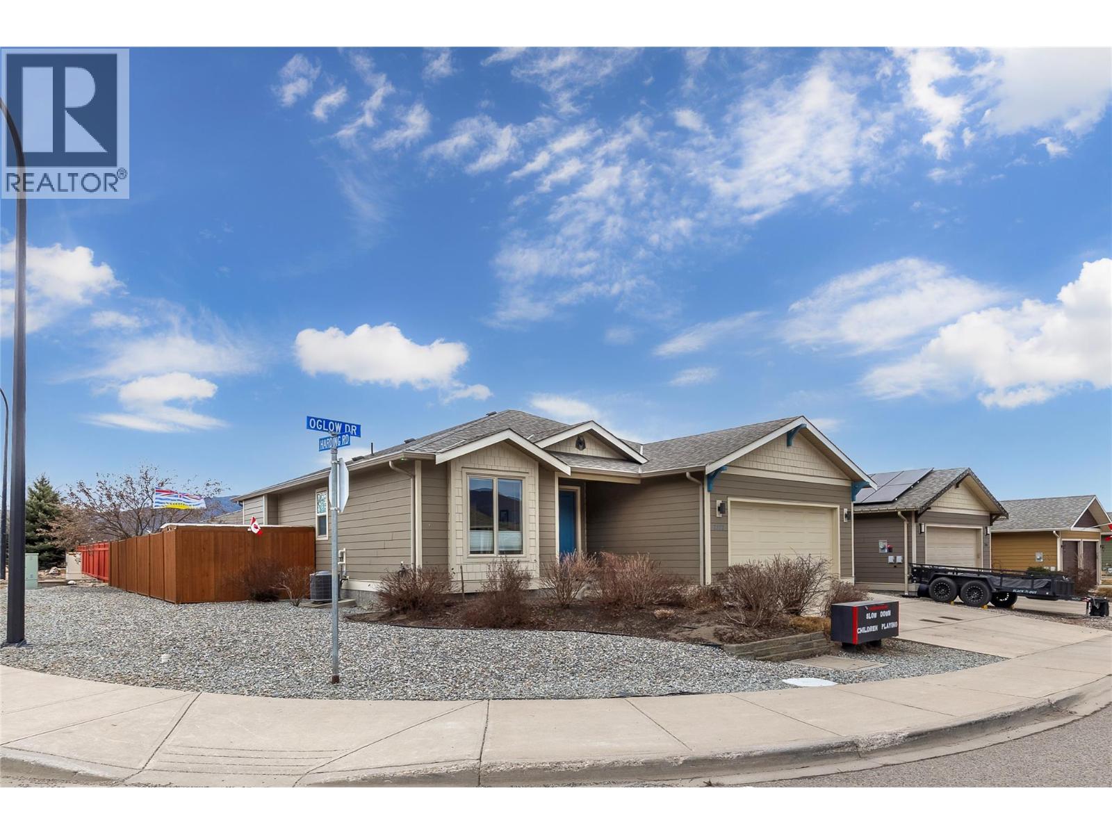 2372 Oglow Drive, Armstrong, British Columbia  V4Y 0V9 - Photo 2 - 10377227