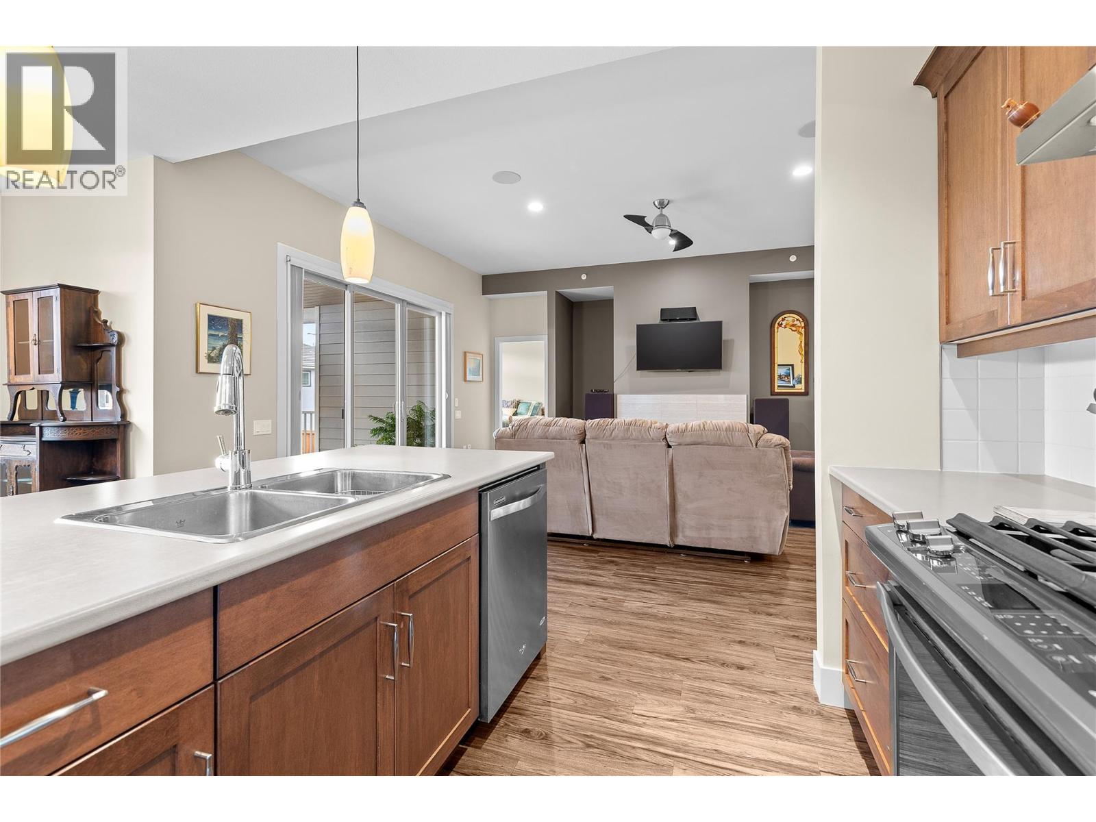 2372 Oglow Drive, Armstrong, British Columbia  V4Y 0V9 - Photo 31 - 10377227