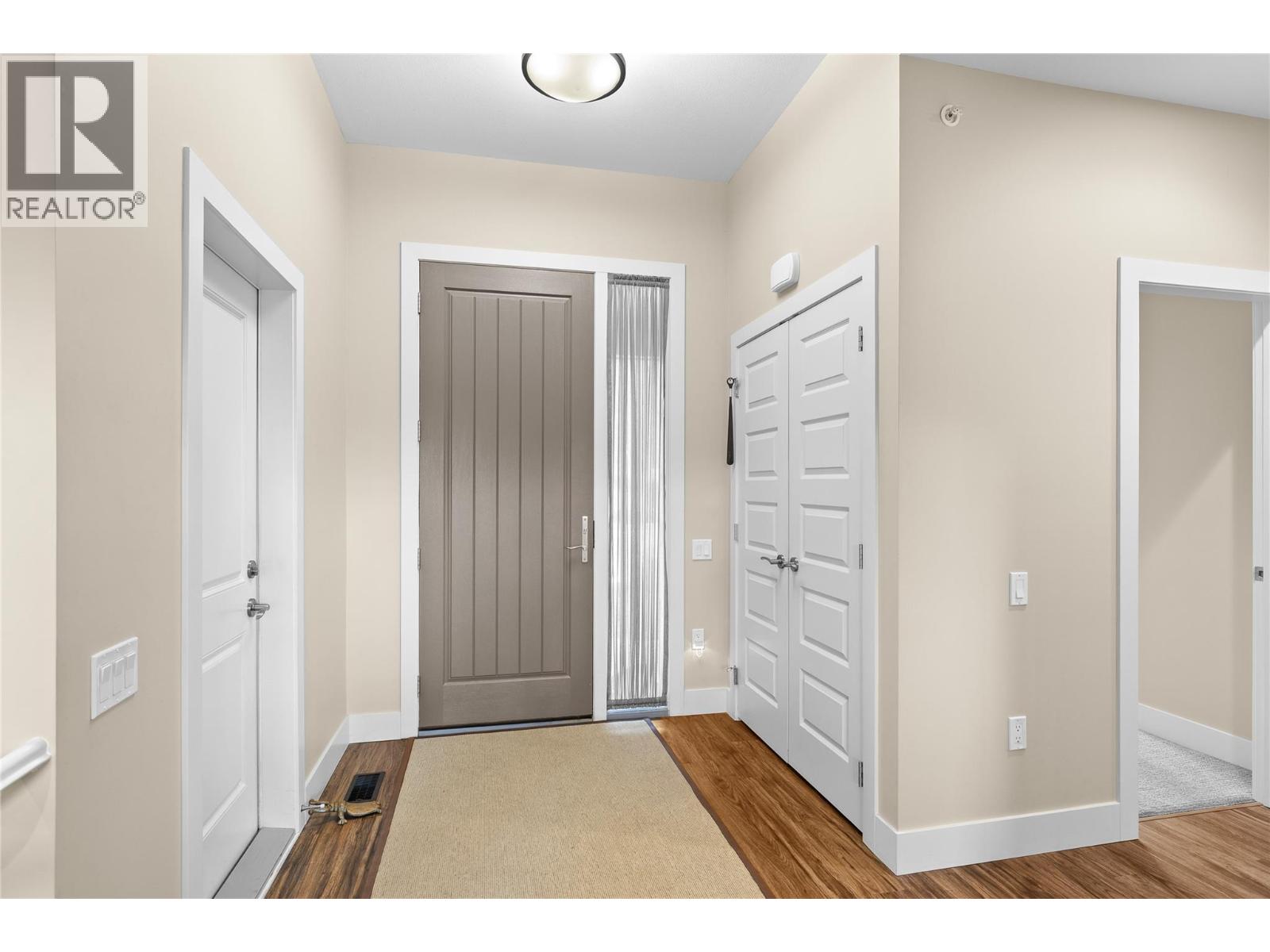 2372 Oglow Drive, Armstrong, British Columbia  V4Y 0V9 - Photo 6 - 10377227