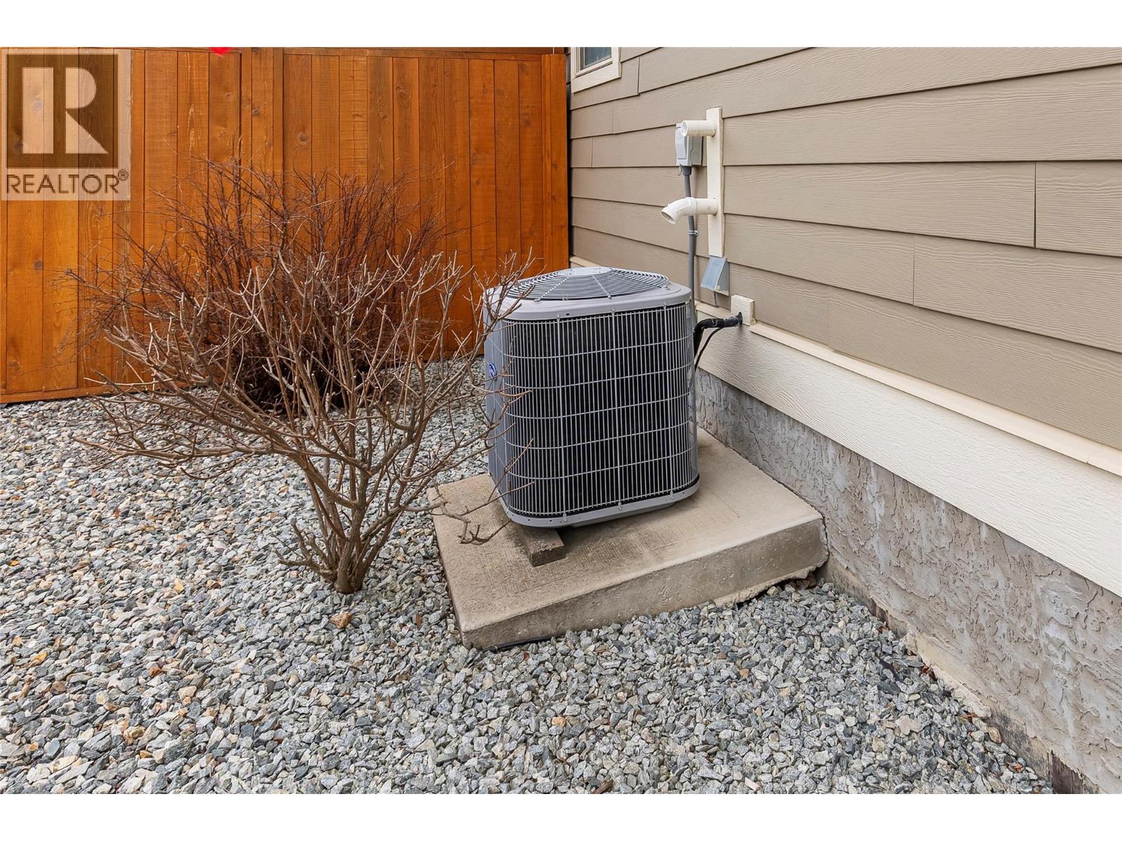 2372 Oglow Drive, Armstrong, British Columbia  V4Y 0V9 - Photo 66 - 10377227