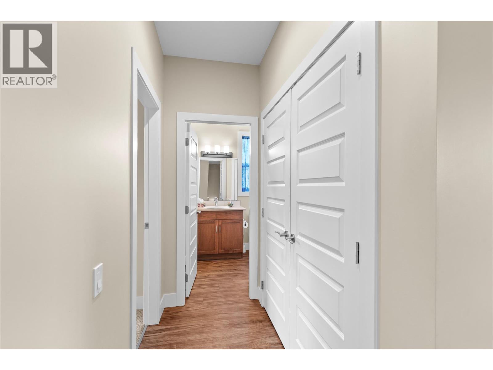 2372 Oglow Drive, Armstrong, British Columbia  V4Y 0V9 - Photo 7 - 10377227