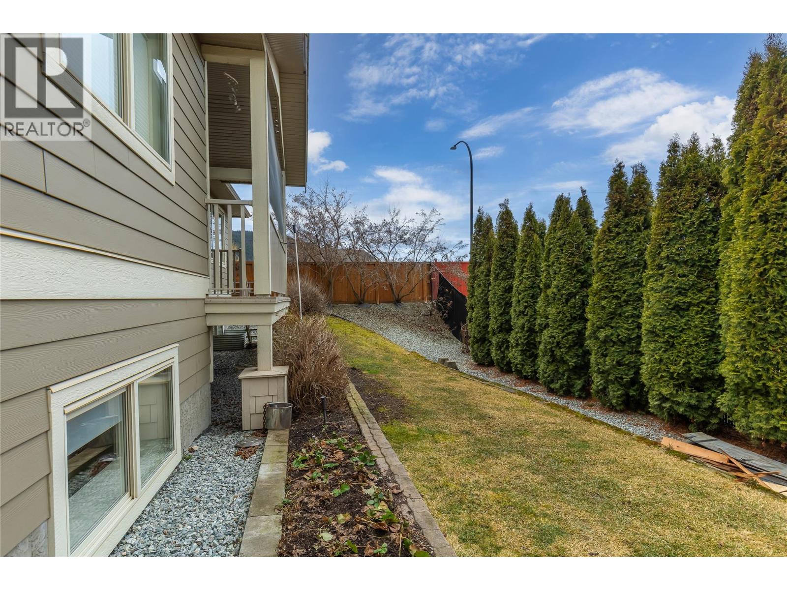 2372 Oglow Drive, Armstrong, British Columbia  V4Y 0V9 - Photo 77 - 10377227